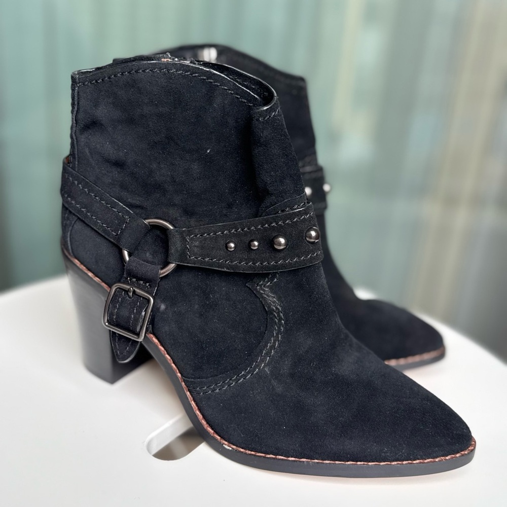 Coach Black Suede Studded Harness Ankle‎ Boots Block Heel Zip Size 10